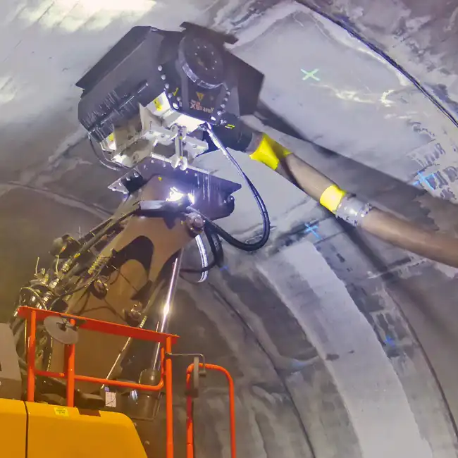 Simex profilfräs för grävmaskin med dammbekämpning vid tunnelprofilering