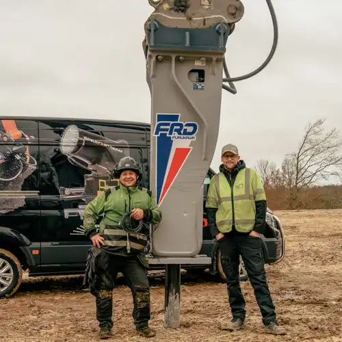 E-L Mark AB med Furukawa FXJ375 hydraulhammare