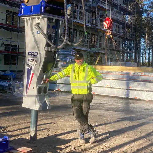 Martin Nordström Maskin AB med Furukawa FXJ225 hydraulhammare
