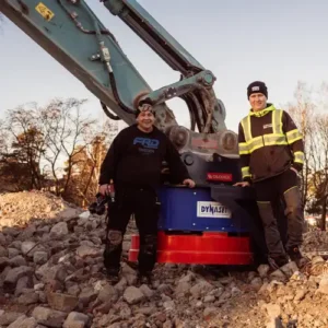 Normans i Jönköping AB med Dynaset HMAG1200 hydraulmagnet